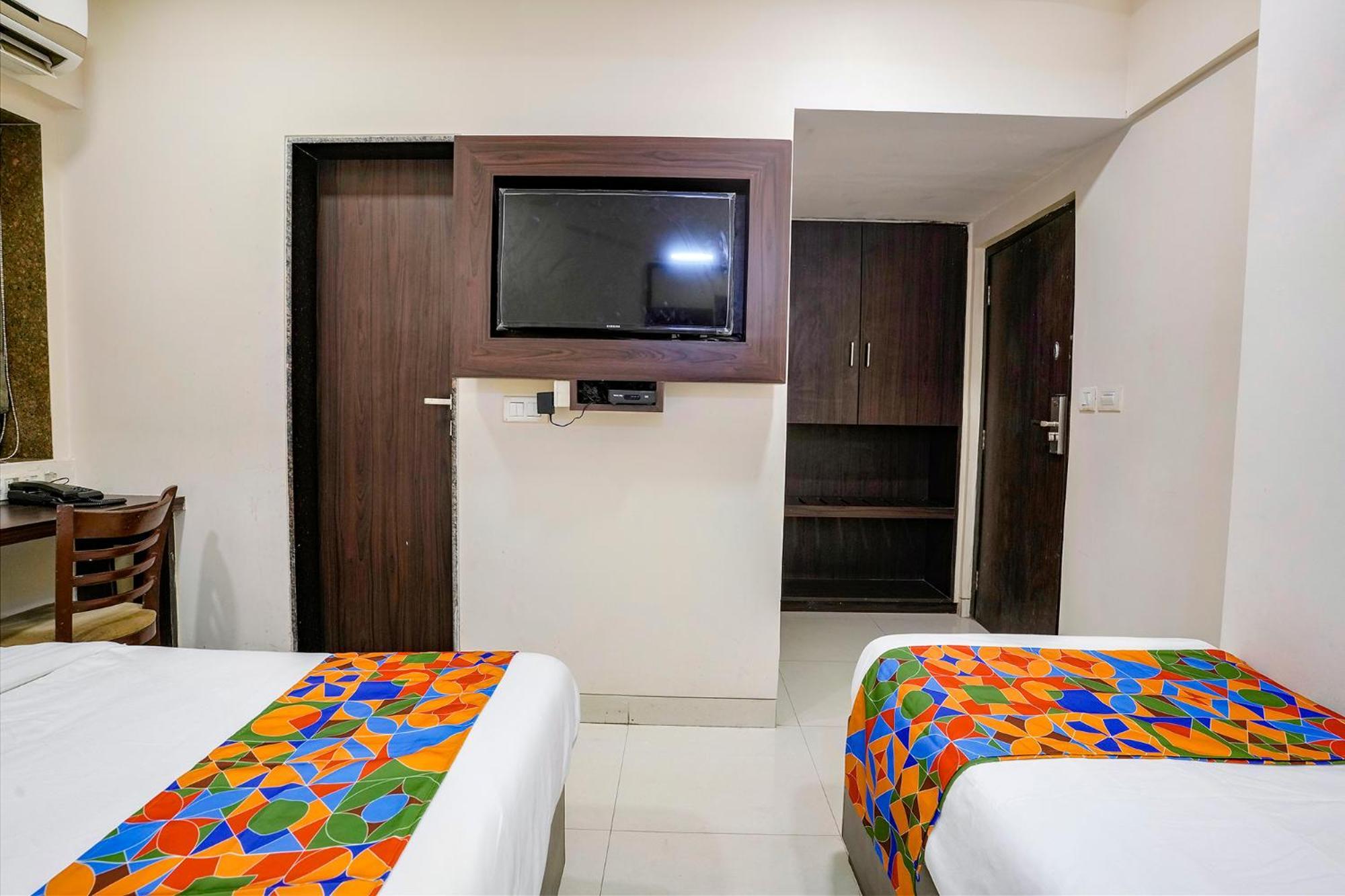 Fabhotel Kamran Residency Mumbai Exterior photo