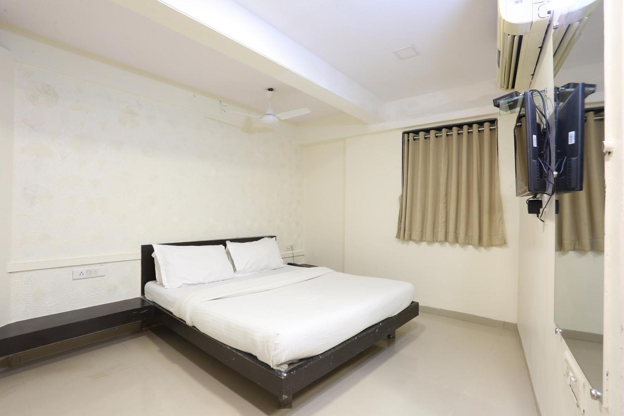Fabhotel Kamran Residency Mumbai Exterior photo