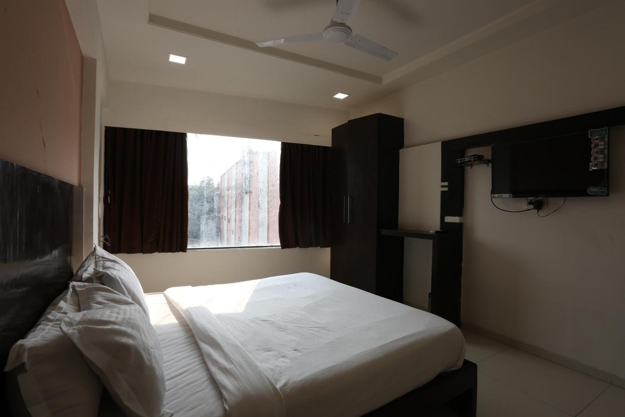 Fabhotel Kamran Residency Mumbai Exterior photo