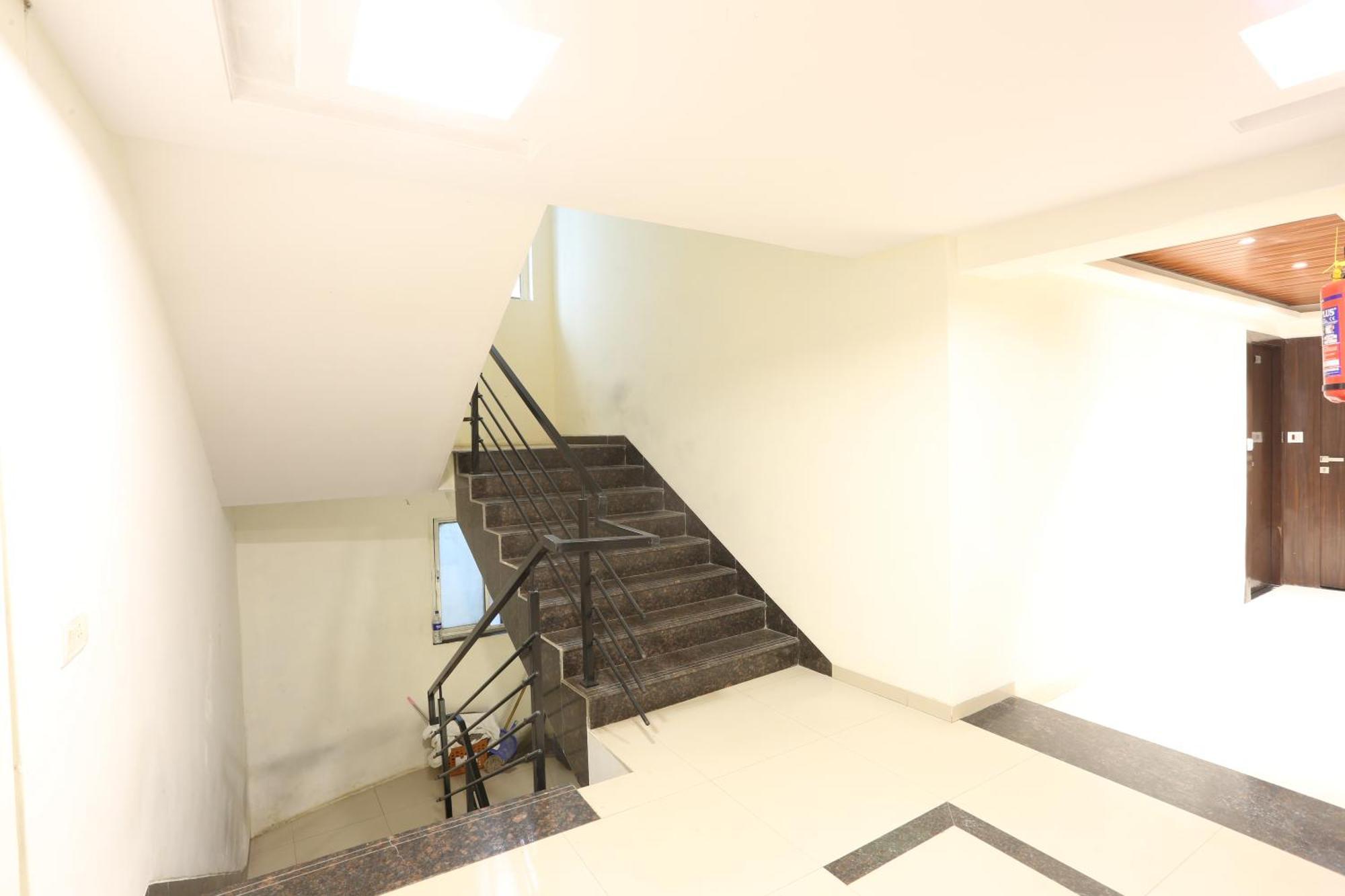Fabhotel Kamran Residency Mumbai Exterior photo