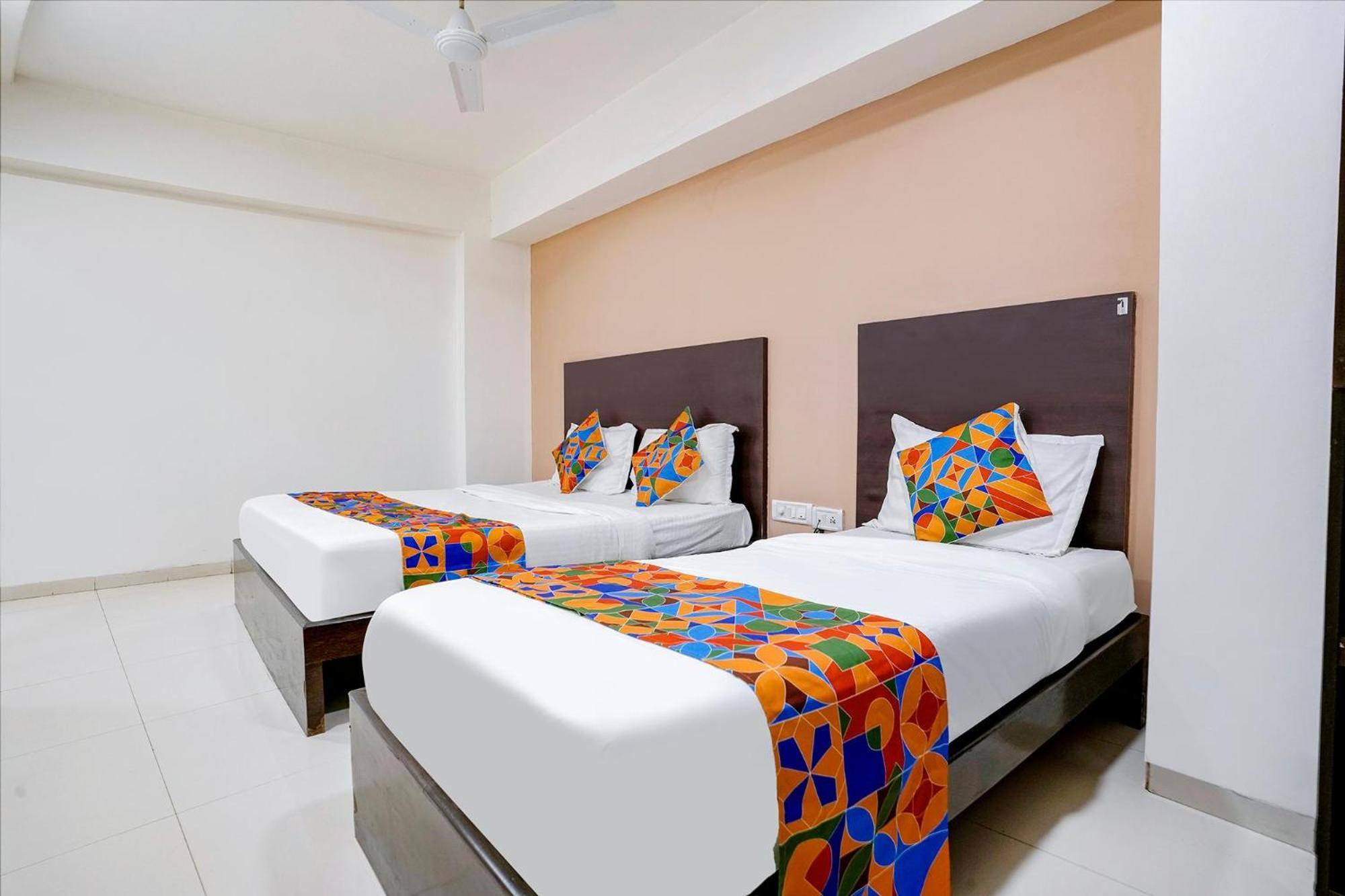 Fabhotel Kamran Residency Mumbai Exterior photo