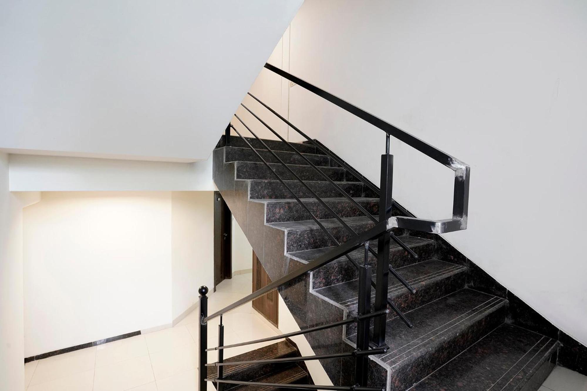 Fabhotel Kamran Residency Mumbai Exterior photo